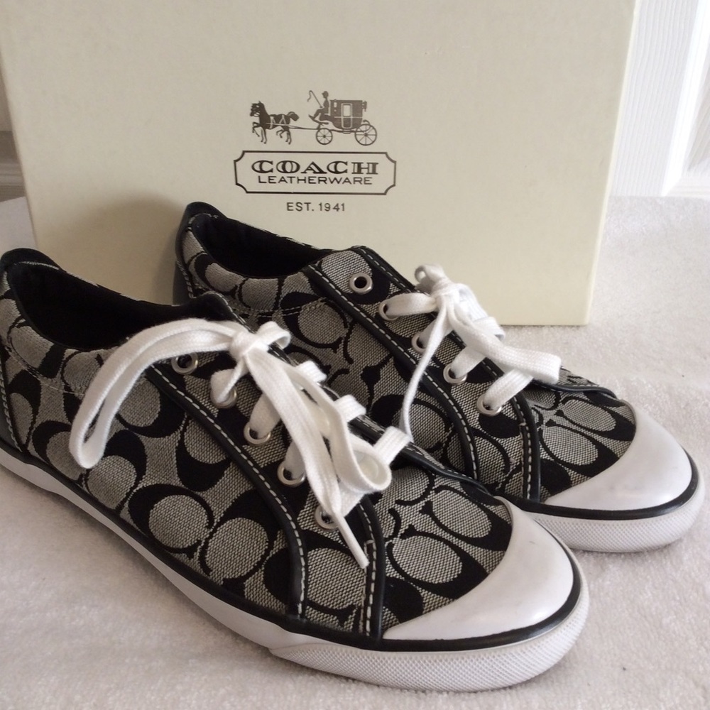 Coach Leatherware EST 1941 - Barrett Berry 9.5M